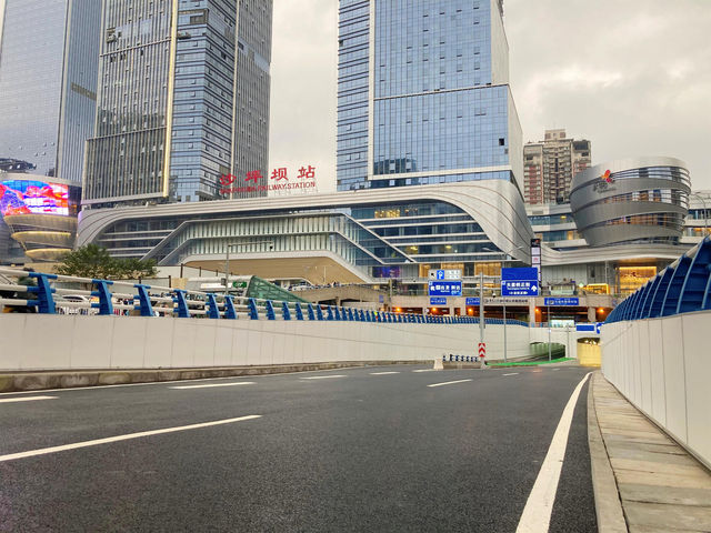 到重慶沙坪壩，怎麼不去打卡三峽廣場呢