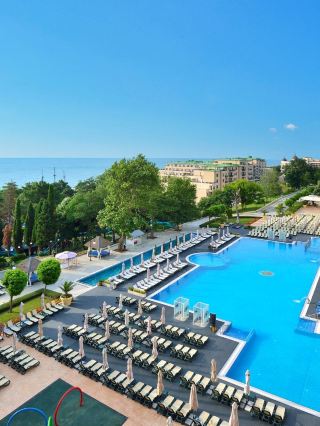 🌟 Varna's Top Stays: Luxury at Melia Grand 🌟