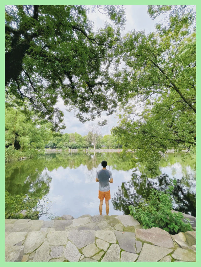台州旅行台州有東湖風來花自落柳岸碧水潺