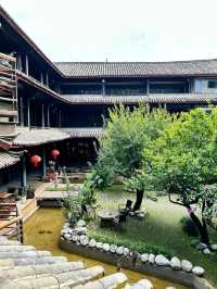 在房間就能看到玉龍雪山 麗江民宿贏哂了...。
