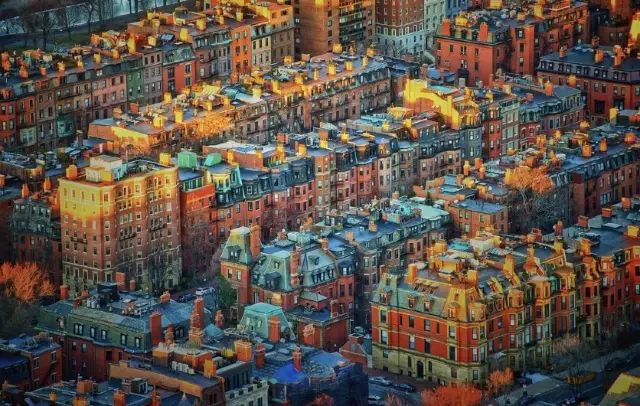 Boston Travel: Explore the charm of the city in the scroll of time.