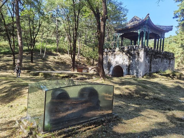 避暑山莊碧峰寺。