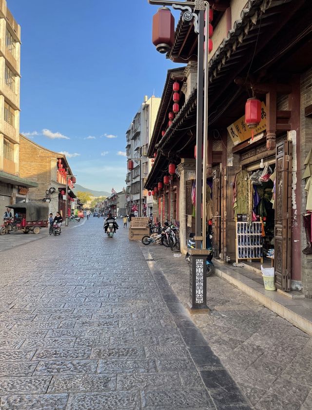 石屏古城。。