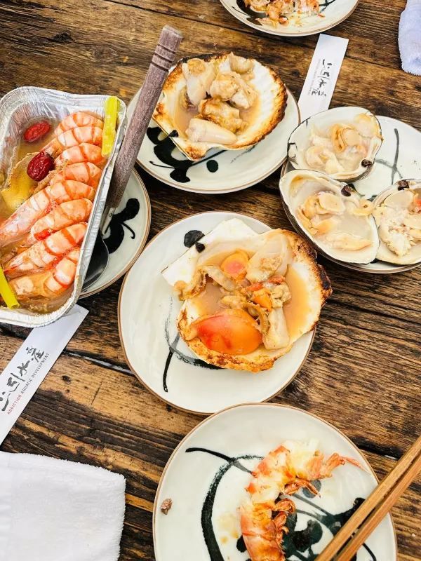 台北魚市場的夜晚魅力 🌙🦐