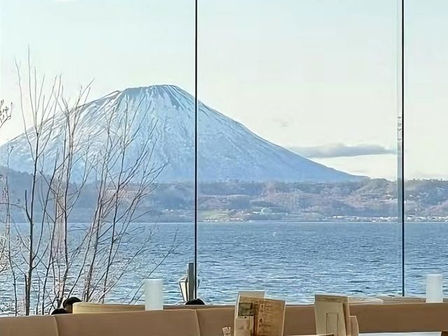 北海道！這家湖景酒店只有0次和無數次。