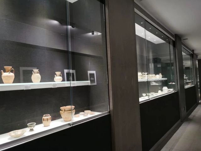武漢街頭的老門茶器博物館