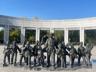 Fushun Lei Feng Memorial Hall: A beacon of spirit, an eternal light