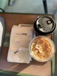 休閒嘆咖啡☕️ 渡過一個chill嘅周末下午😃