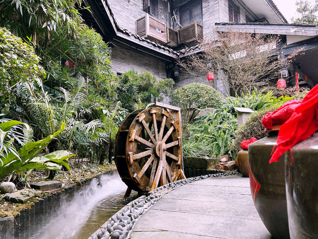 成都周邊一個消費便宜景色優美的古鎮