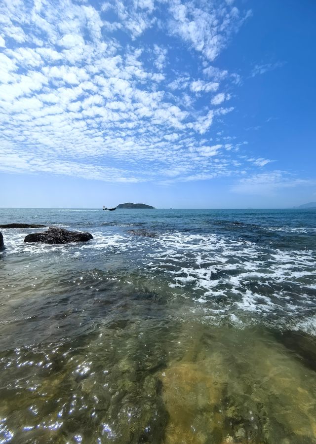 萬寧南燕灣，呢度有一片玻璃海，靚到你窒息