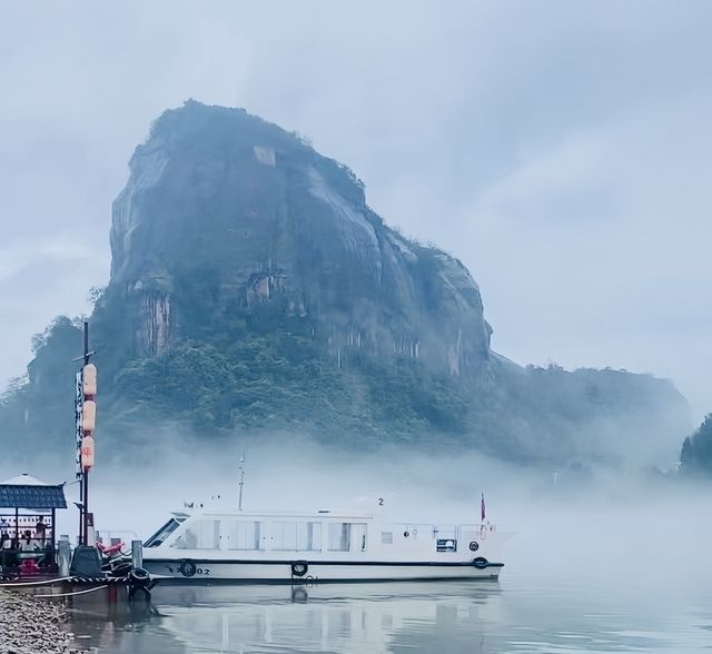 一半山水詩意，一半古鎮煙火