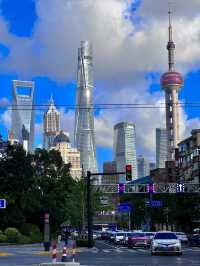 ✨【上海北外滩+外灘Citywalk路線大揭秘！靚景打卡位一次過集齊】✨  今次帶大家行呢條超正嘅上海Citywalk路線！由北外灘一路行到外灘，每個打卡位都靚到爆鏡🥳！  首站北外灘觀景台，無敵江