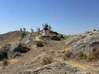 Los Molinos de Consuegra – Where Don Quixote’s Dreams Come to Life! 🌪️🏰