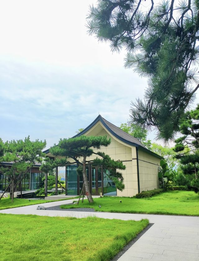 入住成都美景榜Top度假酒店