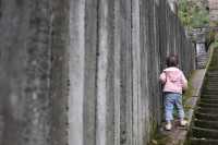 帶娃逛巴人石頭城