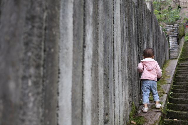 帶娃逛巴人石頭城 帶娃逛巴人石頭城