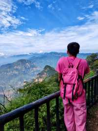 濟源王屋山完結篇 山巒美景與捨身崖 登頂總仙宮與財神殿探索