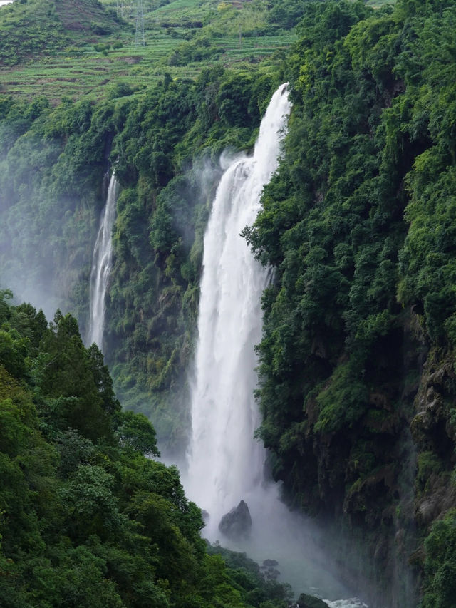 地球最美裂縫！喀斯特地貌封神之作！貴州你深藏不露啊