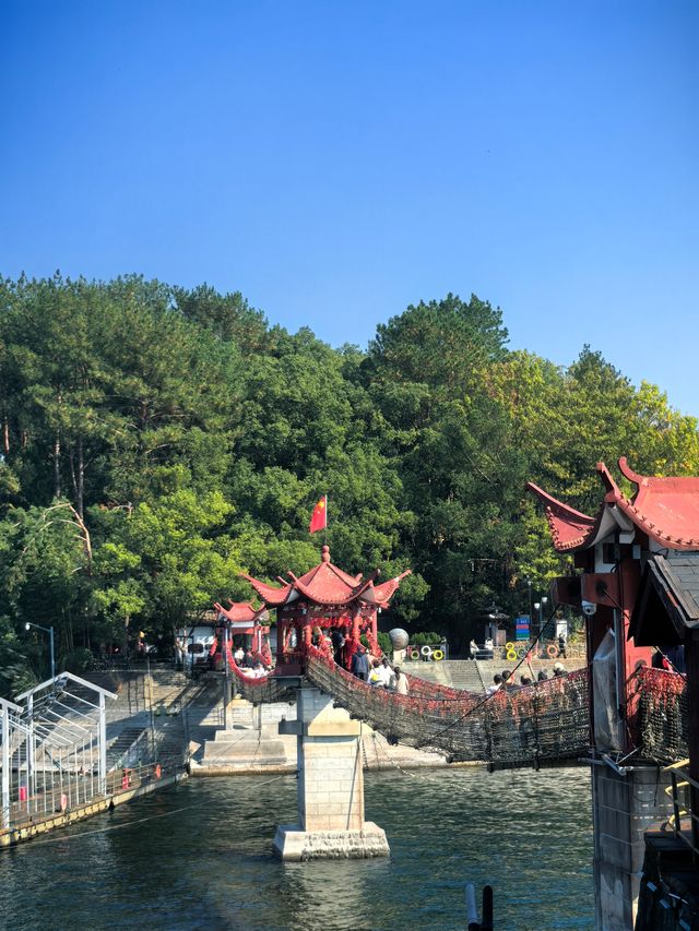 秋天來千島湖別有風味，水天一色美如畫！