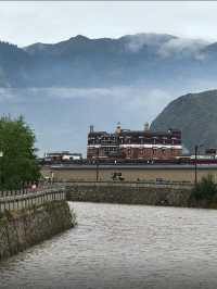 藏式小鎮漫遊指南｜夏河拉卜楞寺的慢時光