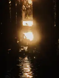 肇慶星湖靜待落日｜把夕陽揉進玻璃船裡