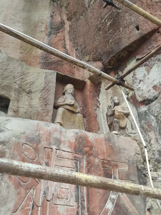 居民樓下的唐代千手觀音 居民樓下的唐代千手觀音