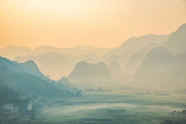 萬峰林平流霧觀賞攻略來啦! 萬峰林平流霧觀賞攻略來啦!