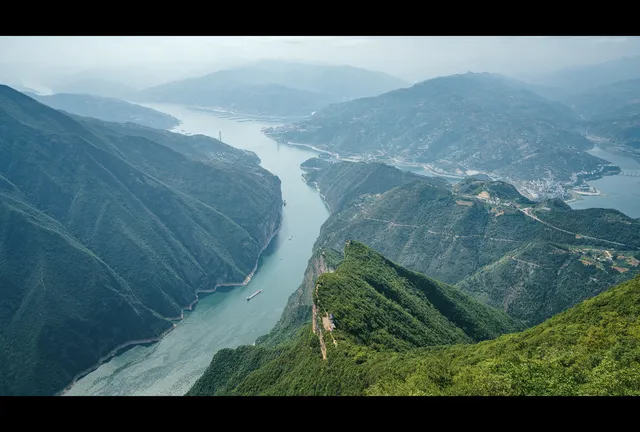 這不是登山,是向李白、杜甫的雲端詩意朝聖 這不是登山,是向李白、杜甫的雲端詩意朝聖