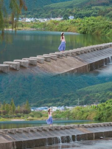I recently discovered a super hidden gem of a resort – the Ruyuan Lanshanyuan Lingnan Oriental Hot Spring Hotel.