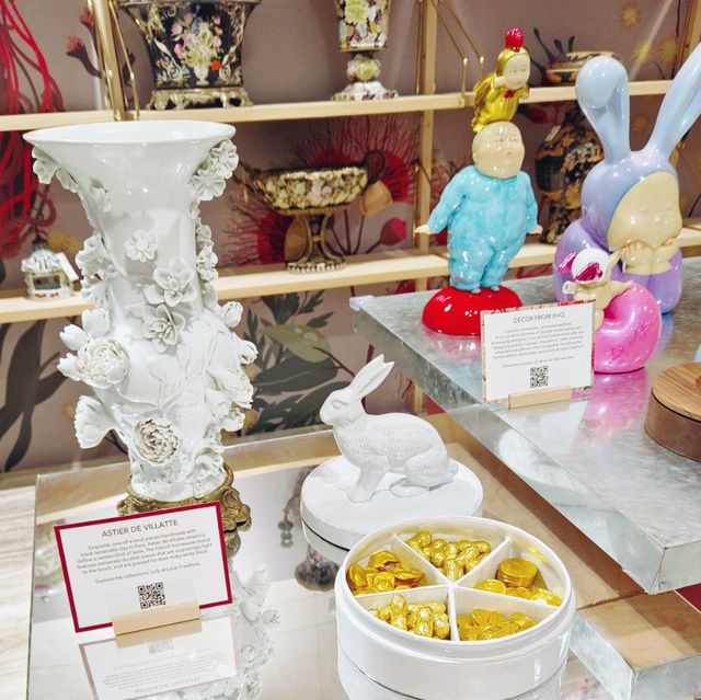 欣賞觸摸到博物館級別 , 精美工藝品！令人流連忘返！