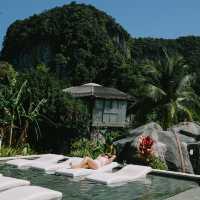 นอนวิลล่าสุดหรู บนเกาะยาวน้อย thee house villa