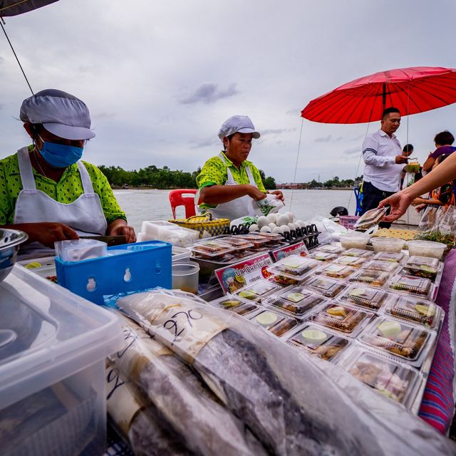 ลุยสุราษฎร์ฯ กับ ตลาดน้ำบ้านดอน 