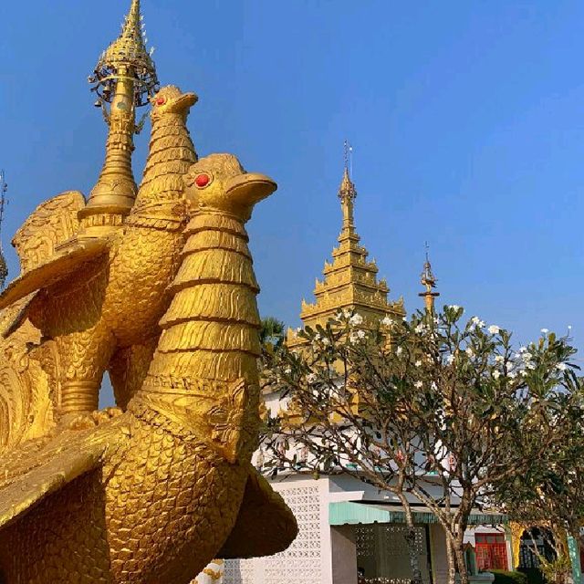 วัดไทยวัฒนาราม อ.แม่สอด จ.ตาก