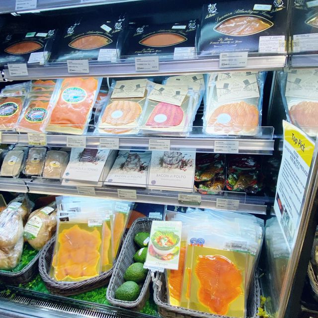 冰芒果 + 冰魚生 + 烤雞 + 冰甜品 + 冰生蠔 + 冰清酒 + …