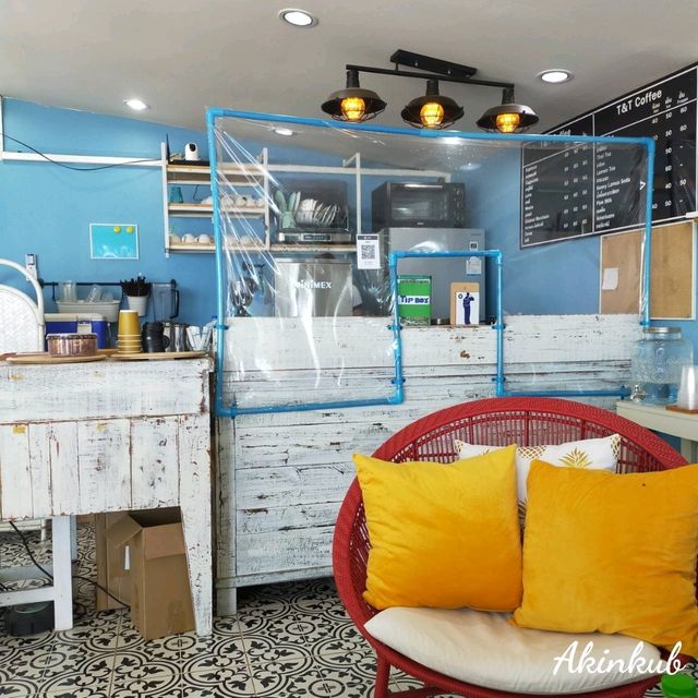 คาเฟ่ริมทะเล สัตหีบ