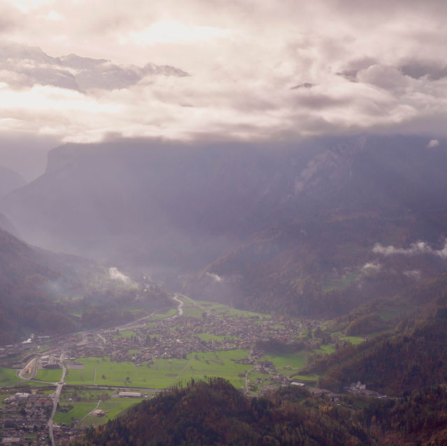 瑞士旅遊，遊客小鎮Interlaken