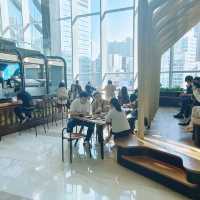 URBAN SKY LOUNGE 辦公室大樓內的秘密花園！