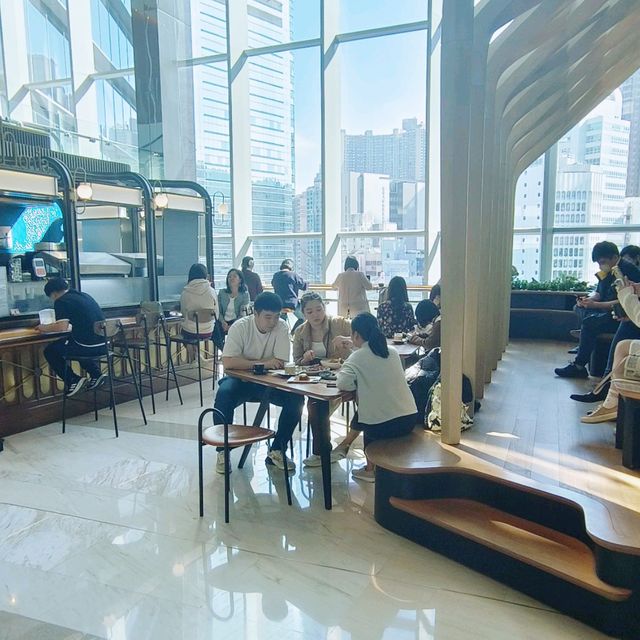 URBAN SKY LOUNGE 辦公室大樓內的秘密花園！