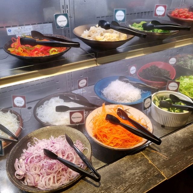 Free Flow Salad Bar With Mains