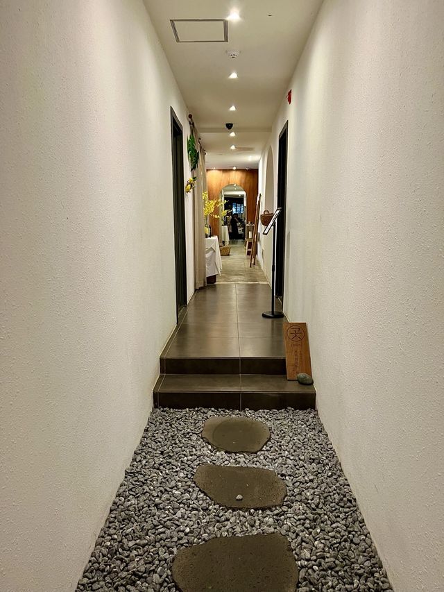 1인실부터 가족실, 반려동물들을 위한 룸 그리고 카페까지 겸비한 숙소를 소개합니다:)