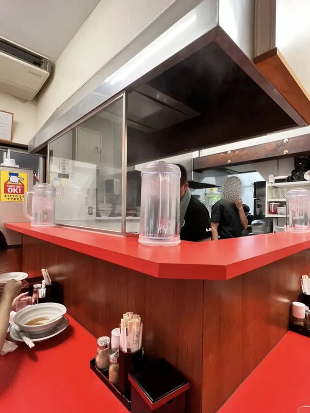 〖 福岡･東区箱崎〗行列ができる昔ながらのラーメン屋🍜