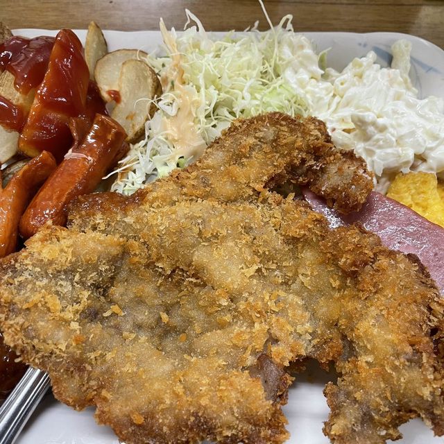 地元に愛される『やんばる食堂』