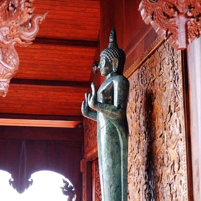 ไหว้พระขอพรกัน..วัดสมเด็จภูเรือมิ่งเมือง