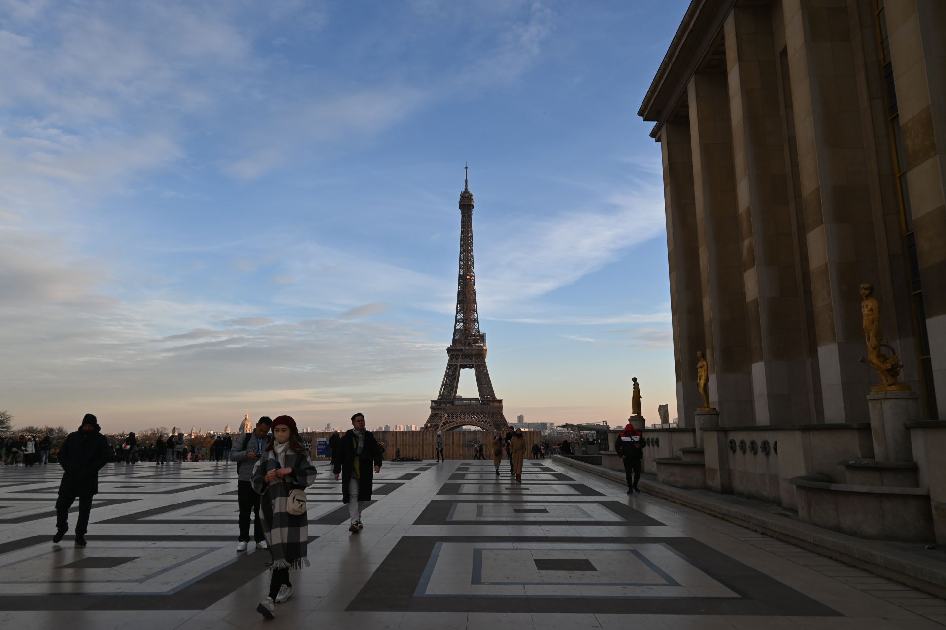 Chuyến tham quan lâu đài Paris & Chenonceau