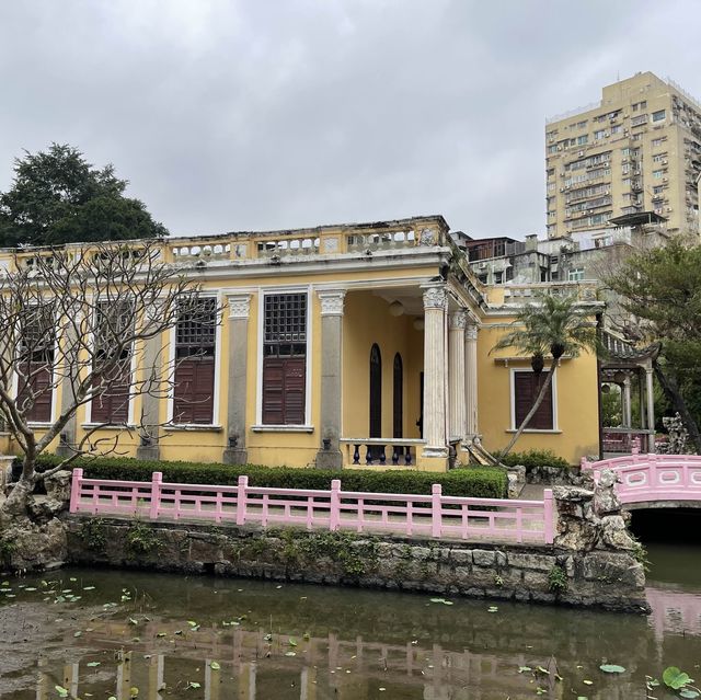 Chun Chou Tong Pavilion of Lou Lim Ioc Park