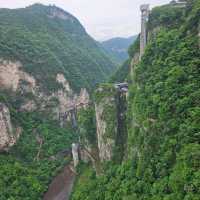 Glass Bridge Zhang Jia Jie