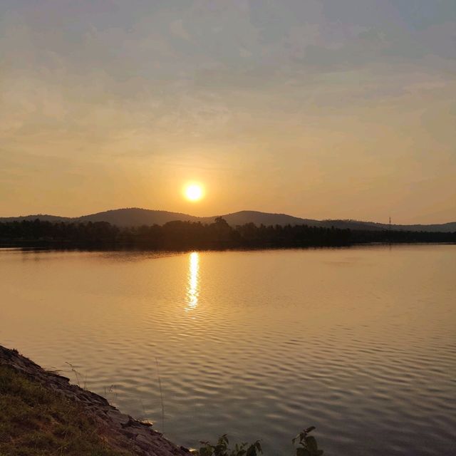 Beautiful sunset point lake near Bengaluru 😍 
