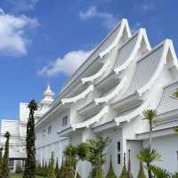 Chiang Rai's White Wonder: Wat Rong Khun