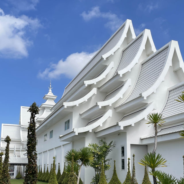 Chiang Rai's White Wonder: Wat Rong Khun