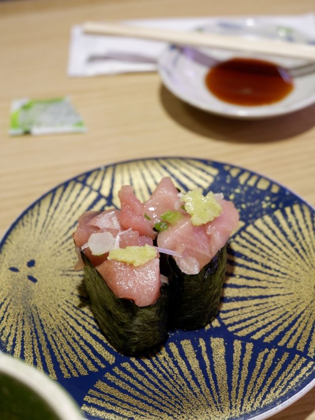 日本餐廳篇，新宿迴轉壽司🍣